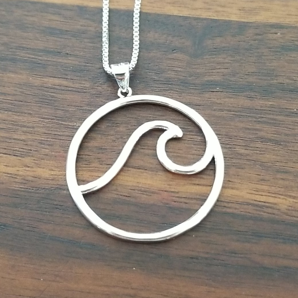 Beachy Wave Necklace - Picture 2 of 6